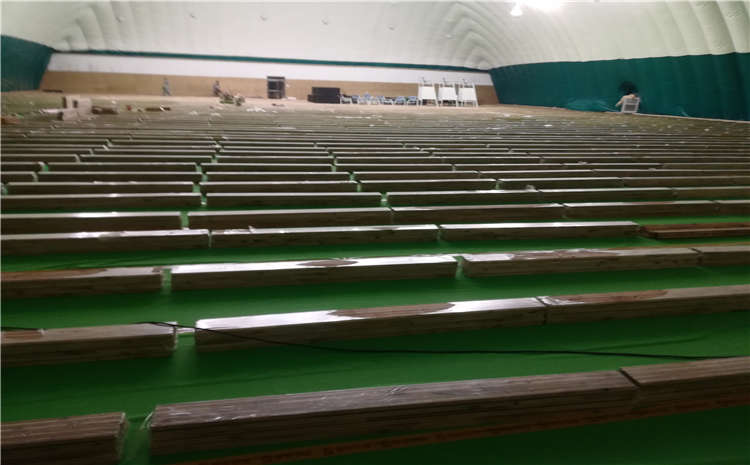 訓(xùn)練場館籃球運動木地板多少錢一平米？